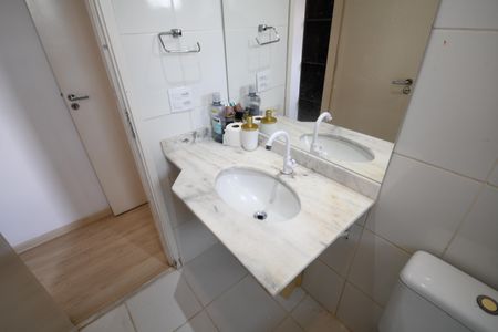 Apartamento à venda com 70m², 3 quartos e 2 vagasBanheiro Suíte