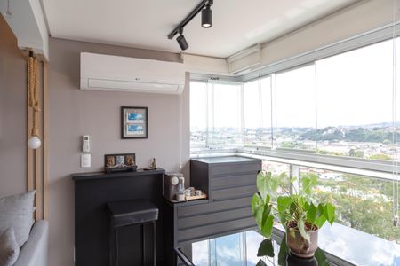 Apartamento à venda com 2 quartos, 55m² em Vila Galvão, Guarulhos