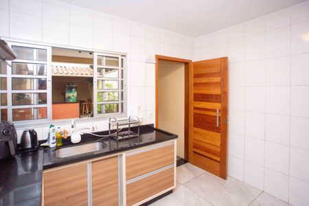 Casa para alugar com 190m², 3 quartos e 1 vagaCozinha