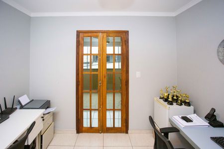 Casa para alugar com 190m², 3 quartos e 1 vagaEscritório