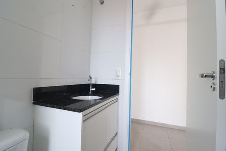 Banheiro de apartamento para alugar com 2 quartos, 33m² em Vila Sao Pedro, Santo André