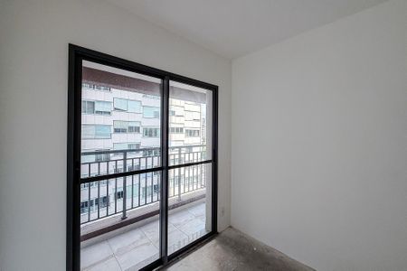 Studio à venda com 28m², 1 quarto e sem vaga Studio à venda com 28m², 1 quarto e sem vagaSala