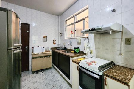 Apartamento para alugar com 66m², 2 quartos e 1 vagaCozinha 