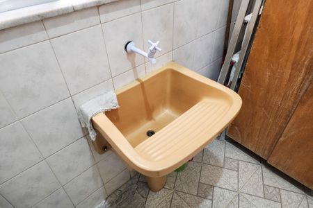 Apartamento para alugar com 66m², 2 quartos e 1 vagaÁrea de Serviço 