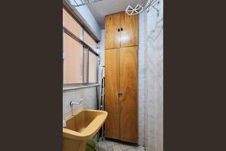 Apartamento para alugar com 66m², 2 quartos e 1 vagaÁrea de Serviço 