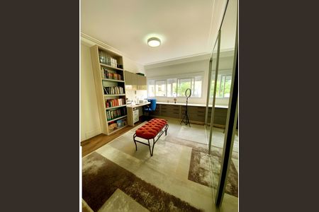 Apartamento para alugar com 200m², 3 quartos e 2 vagas