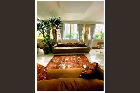 Apartamento para alugar com 200m², 3 quartos e 2 vagas