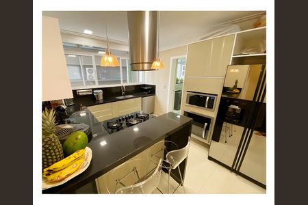 Apartamento para alugar com 200m², 3 quartos e 2 vagas