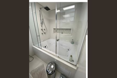 Apartamento para alugar com 200m², 3 quartos e 2 vagas