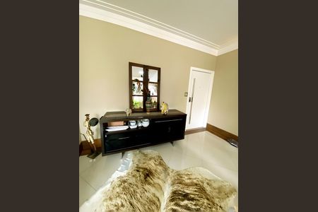 Apartamento para alugar com 200m², 3 quartos e 2 vagas