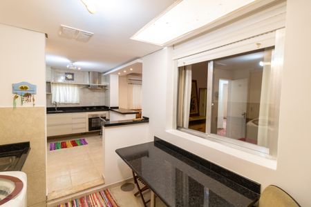 Apartamento à venda com 60m², 2 quartos e 1 vagaÁrea de Serviço