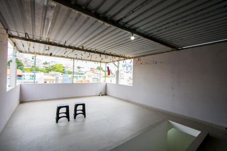 Casa à venda com 235m², 2 quartos e 8 vagasÁrea de serviço/Cobertura