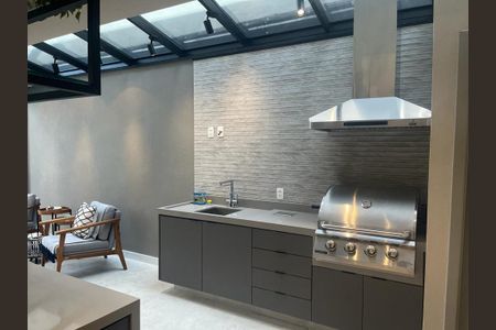 Casa de condomínio à venda com 273m², 4 quartos e 3 vagas Casa de condomínio à venda com 273m², 4 quartos e 3 vagaschurrasqueira