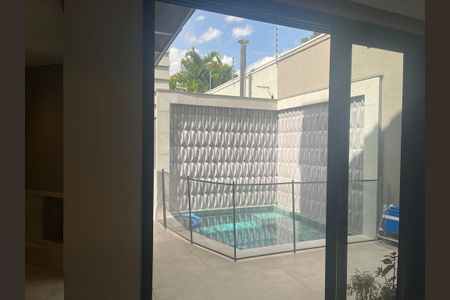 Casa de condomínio à venda com 273m², 4 quartos e 3 vagas Casa de condomínio à venda com 273m², 4 quartos e 3 vagaspiscina