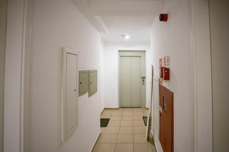 Apartamento para alugar com 47m², 2 quartos e 1 vagaHall de entrada