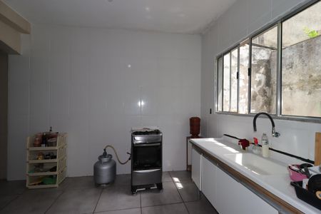 Casa à venda com 129m², 2 quartos e 2 vagasCozinha