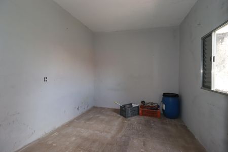 Casa à venda com 129m², 2 quartos e 2 vagasEdícula - Quarto