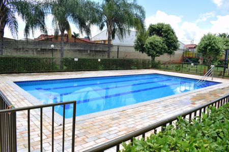 Apartamento para alugar com 90m², 2 quartos e 1 vagaÁrea comum - Piscina