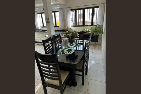 Sala de casa à venda com 3 quartos, 212m² em Vila Humaita, Santo André