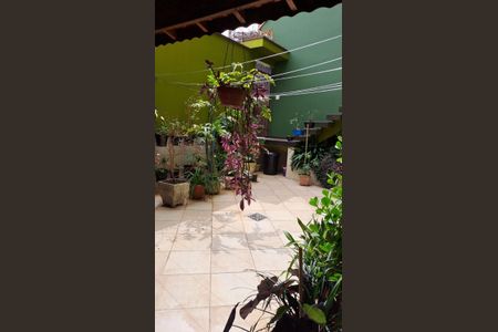 Área externa de casa à venda com 3 quartos, 212m² em Vila Humaita, Santo André