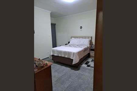Casa à venda com 212m², 3 quartos e 4 vagas Casa à venda com 212m², 3 quartos e 4 vagasQuarto