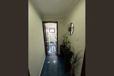 Casa à venda com 212m², 3 quartos e 4 vagas Casa à venda com 212m², 3 quartos e 4 vagasCorredor