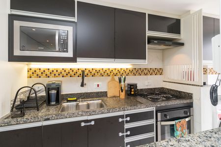 Casa à venda com 78m², 2 quartos e 2 vagas Casa à venda com 78m², 2 quartos e 2 vagasCozinha