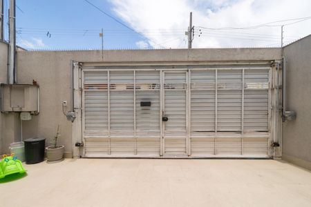 Casa à venda com 78m², 2 quartos e 2 vagas Casa à venda com 78m², 2 quartos e 2 vagasGaragem