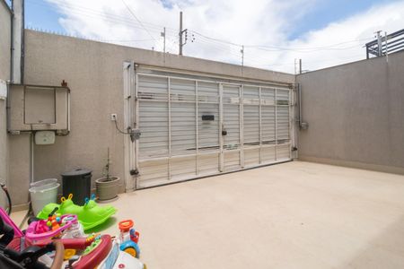 Casa à venda com 78m², 2 quartos e 2 vagas Casa à venda com 78m², 2 quartos e 2 vagasGaragem