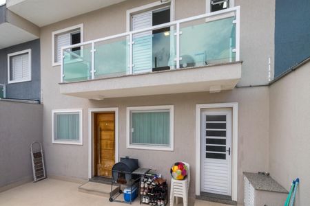 Casa à venda com 78m², 2 quartos e 2 vagas Casa à venda com 78m², 2 quartos e 2 vagasFachada interna