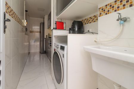 Casa à venda com 78m², 2 quartos e 2 vagas Casa à venda com 78m², 2 quartos e 2 vagasÁrea de Serviço