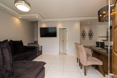 Casa à venda com 78m², 2 quartos e 2 vagas Casa à venda com 78m², 2 quartos e 2 vagasSala