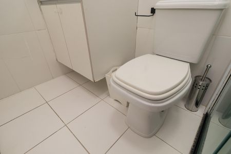 Casa à venda com 78m², 2 quartos e 2 vagas Casa à venda com 78m², 2 quartos e 2 vagasBanheiro da Suíte