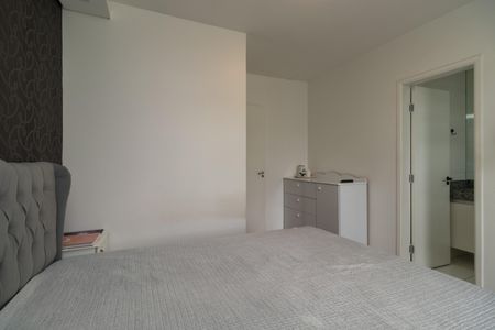 Casa à venda com 78m², 2 quartos e 2 vagas Casa à venda com 78m², 2 quartos e 2 vagasSuíte