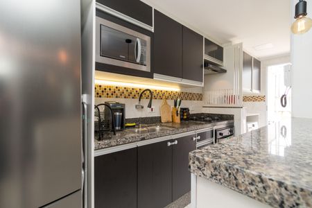 Casa à venda com 78m², 2 quartos e 2 vagas Casa à venda com 78m², 2 quartos e 2 vagasCozinha