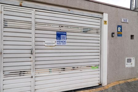 Casa à venda com 78m², 2 quartos e 2 vagas Casa à venda com 78m², 2 quartos e 2 vagasPlaca instalada