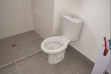 Apartamento à venda com 75m², 2 quartos e 1 vagaBanheiro da Suíte 2