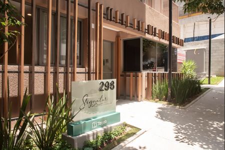 Apartamento à venda com 75m², 2 quartos e 1 vagaFrente