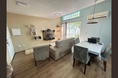 Casa de Condomínio à venda com 2 quartos, 66m² em Santo Afonso, Novo Hamburgo