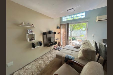 Casa de Condomínio à venda com 2 quartos, 66m² em Santo Afonso, Novo Hamburgo