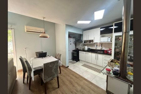 Casa de Condomínio à venda com 2 quartos, 66m² em Santo Afonso, Novo Hamburgo