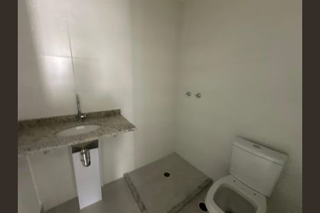 Apartamento à venda com 73m², 3 quartos e 1 vaga Apartamento à venda com 73m², 3 quartos e 1 vagaBanheiro