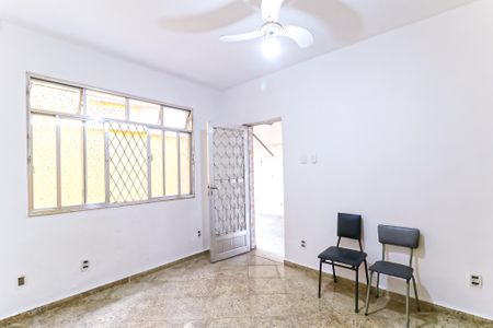 Sala de casa para alugar com 2 quartos, 100m² em Piedade, Rio de Janeiro