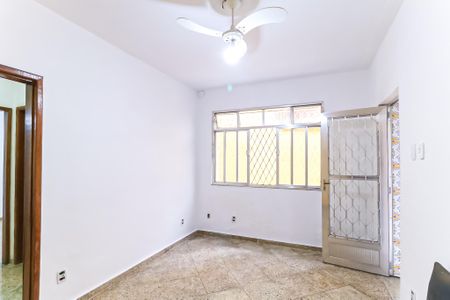 Sala de casa para alugar com 2 quartos, 100m² em Piedade, Rio de Janeiro
