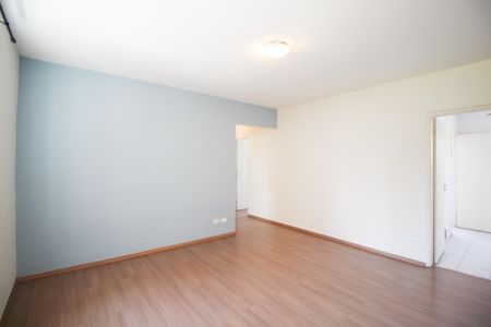 Sala de apartamento para alugar com 3 quartos, 80m² em Itaim Bibi, São Paulo