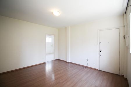 Sala de apartamento para alugar com 3 quartos, 80m² em Itaim Bibi, São Paulo