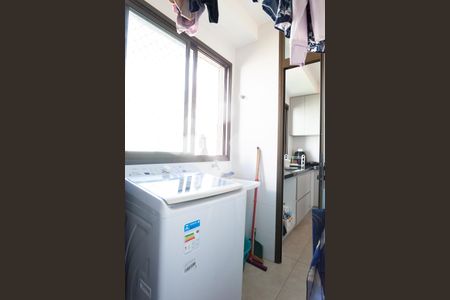 Apartamento à venda com 96m², 3 quartos e 2 vagas Apartamento à venda com 96m², 3 quartos e 2 vagasÁrea de Serviço