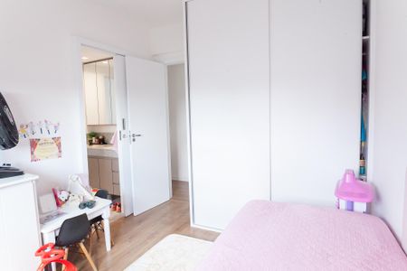 Apartamento à venda com 96m², 3 quartos e 2 vagas Apartamento à venda com 96m², 3 quartos e 2 vagasQuarto 2