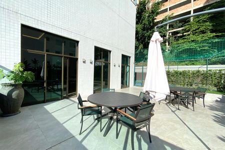 Apartamento à venda com 96m², 3 quartos e 2 vagas Apartamento à venda com 96m², 3 quartos e 2 vagasArea comum