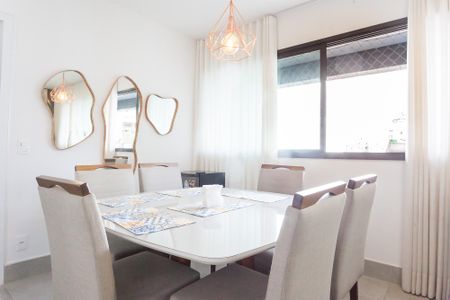 Apartamento à venda com 96m², 3 quartos e 2 vagas Apartamento à venda com 96m², 3 quartos e 2 vagasSala de Jantar